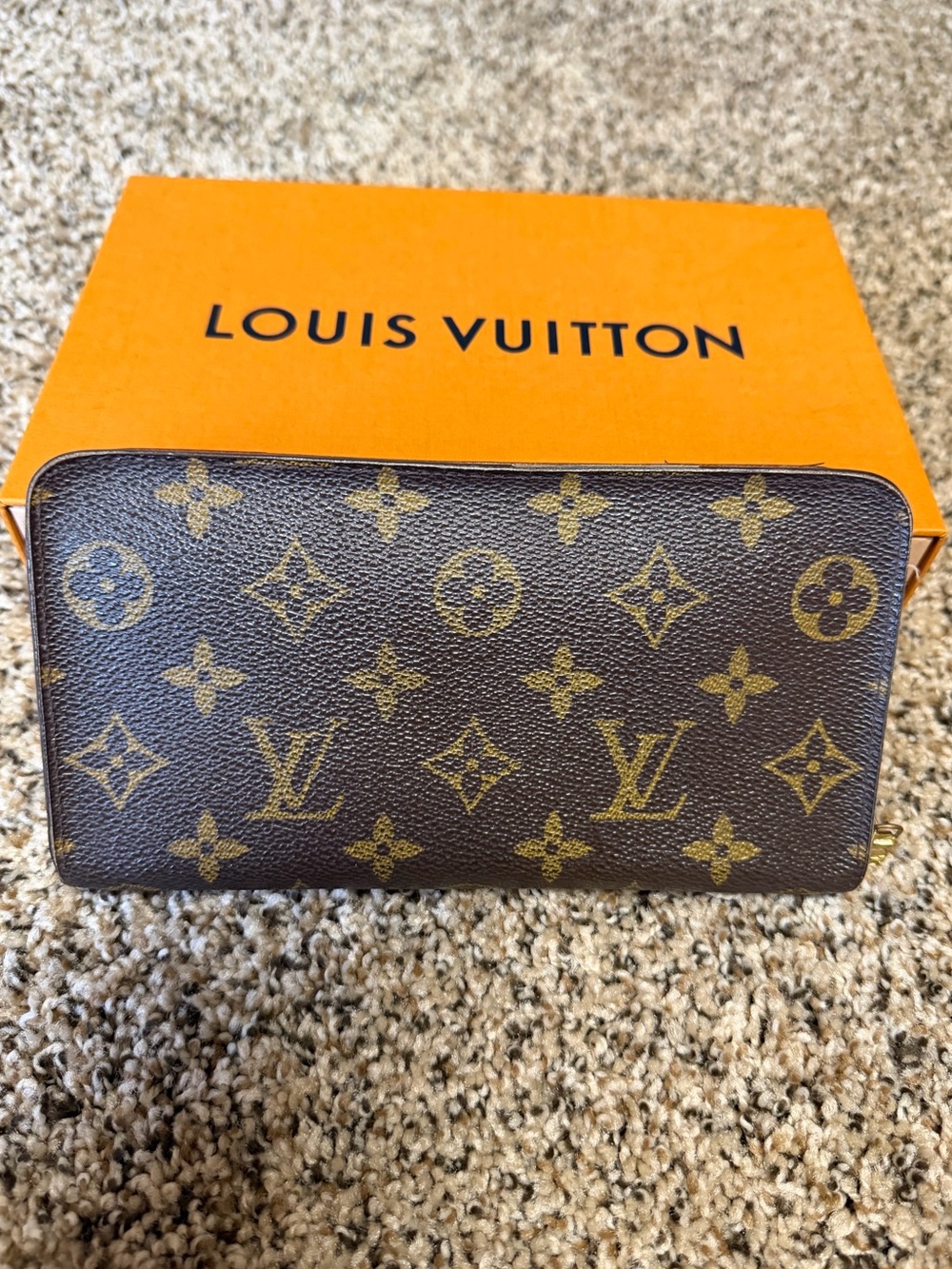 🤎💛🤎Louis Vuitton Monogram Zip Around Wallet🤎💛🤎